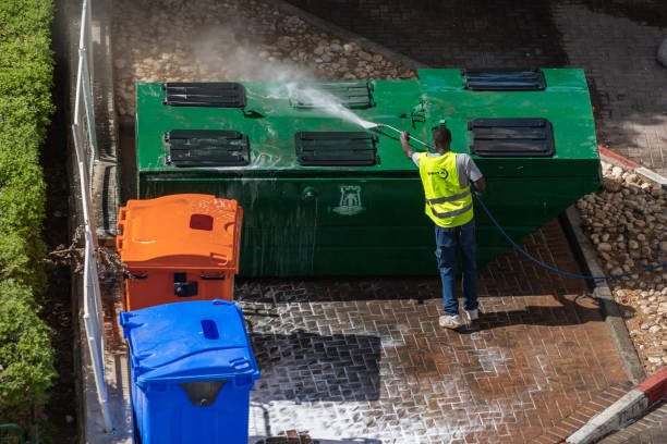 Best Roof Power Washing Services  in West Menlo Park, CA